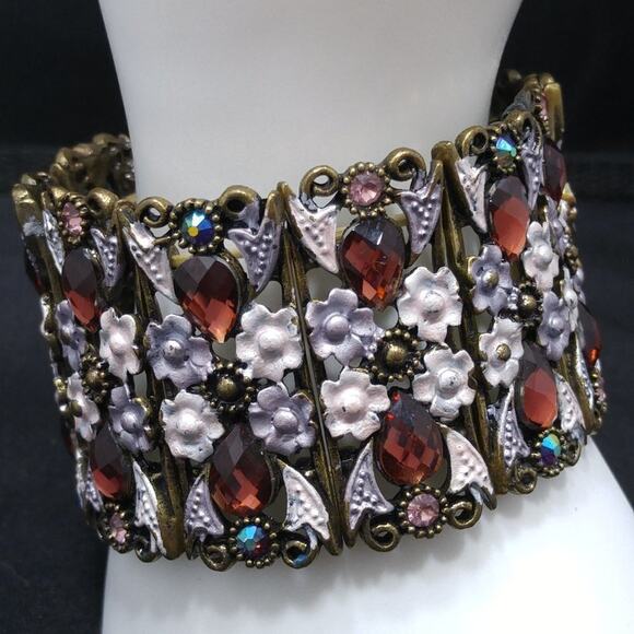 Floral White Enamel Plum Pink AB Blue Rhinestones Stretch Bracelet, 7 Inches - Picture 4 of 7